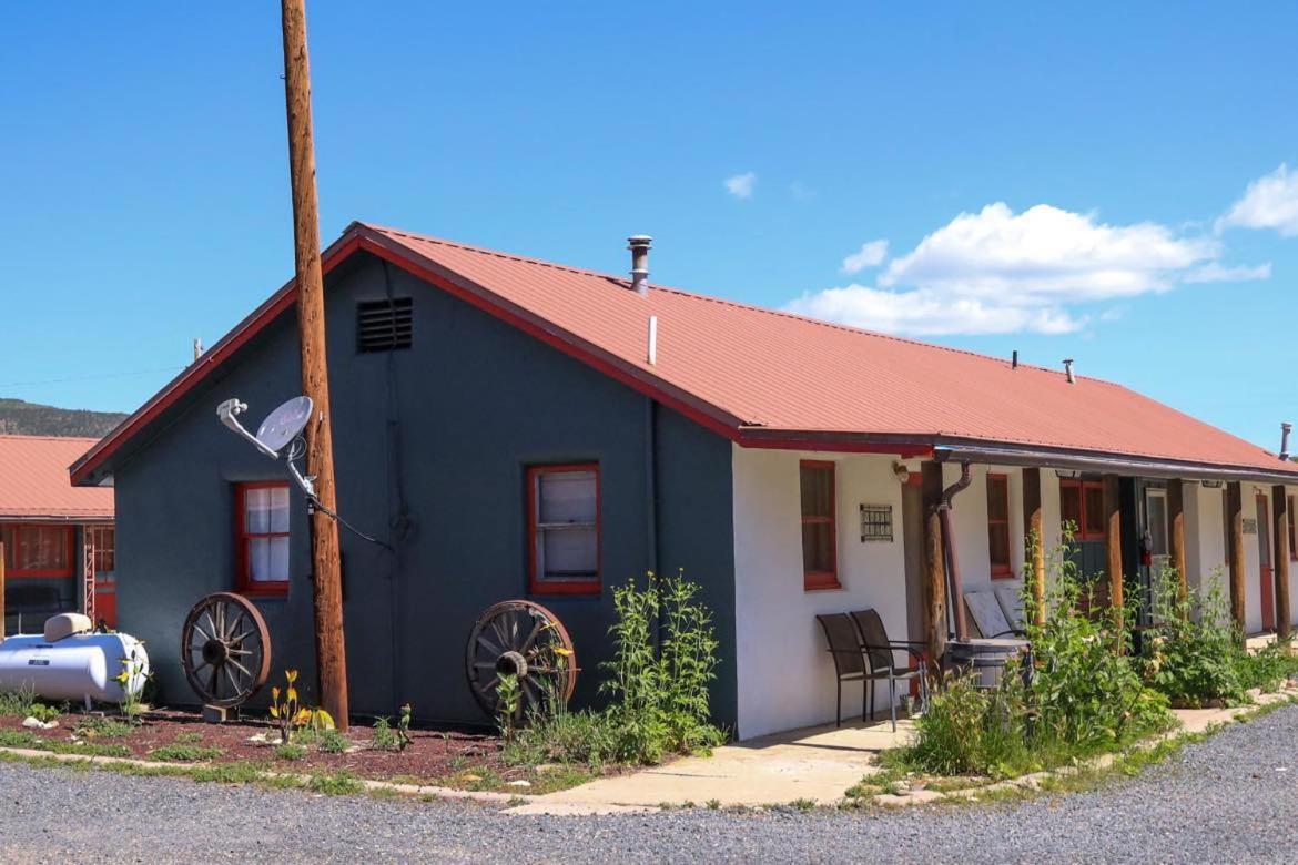 Hikers Cimarron Inn & Rv Park المظهر الخارجي الصورة